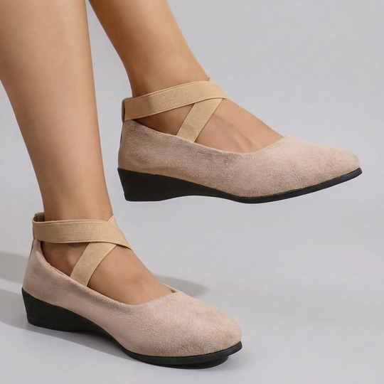 Madeleine | Closed and Comfortable Wedge Shoes