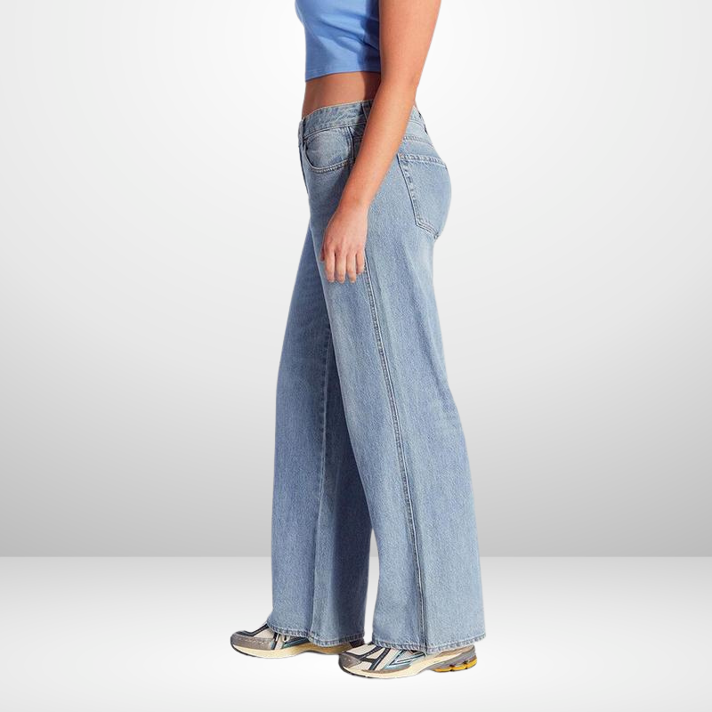 Low-rise baggy jeans for women
