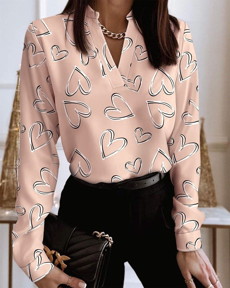 Shirt - V-neck and loose fit