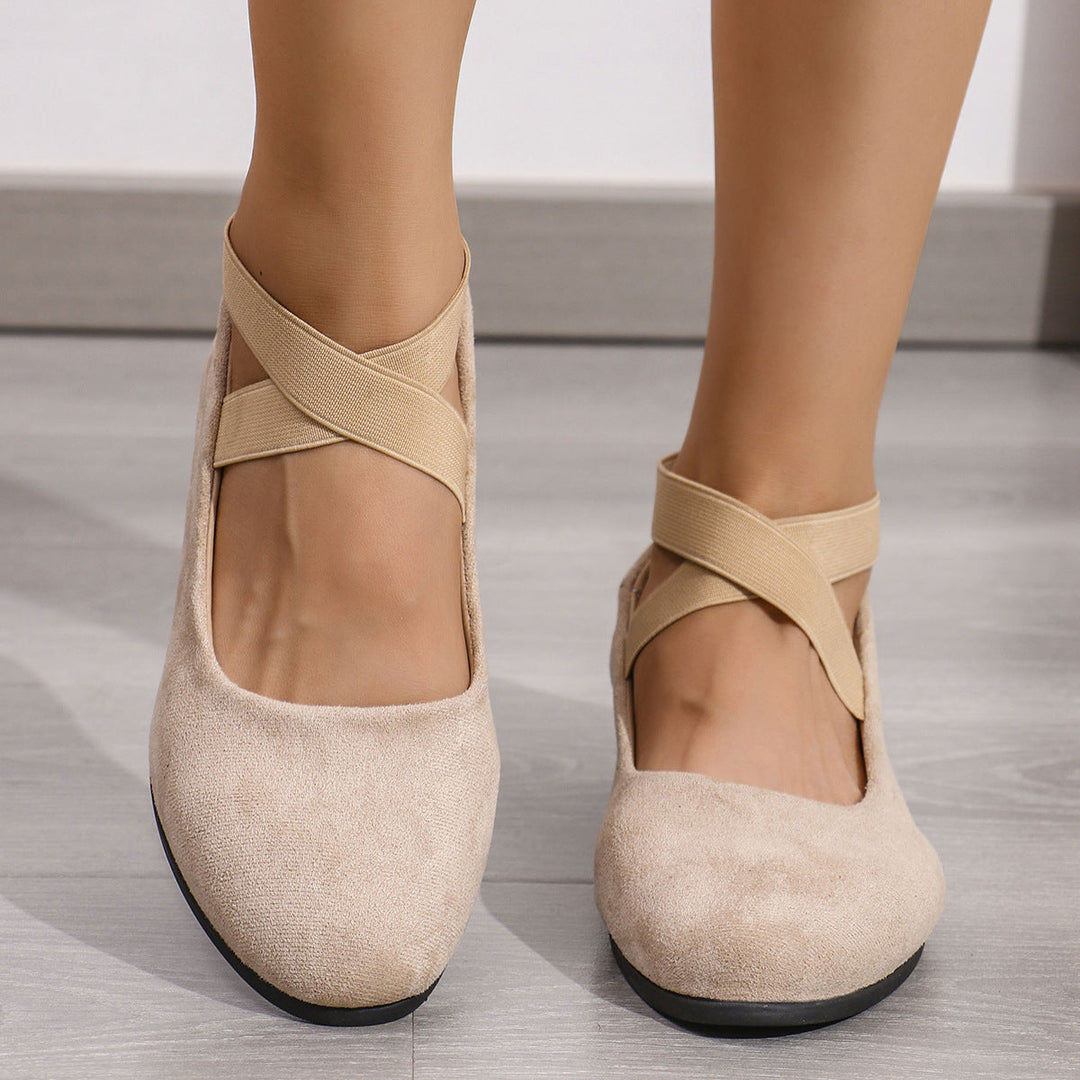 Madeleine | Closed and Comfortable Wedge Shoes