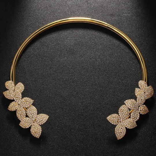 Elegant Crystal Flower Necklace