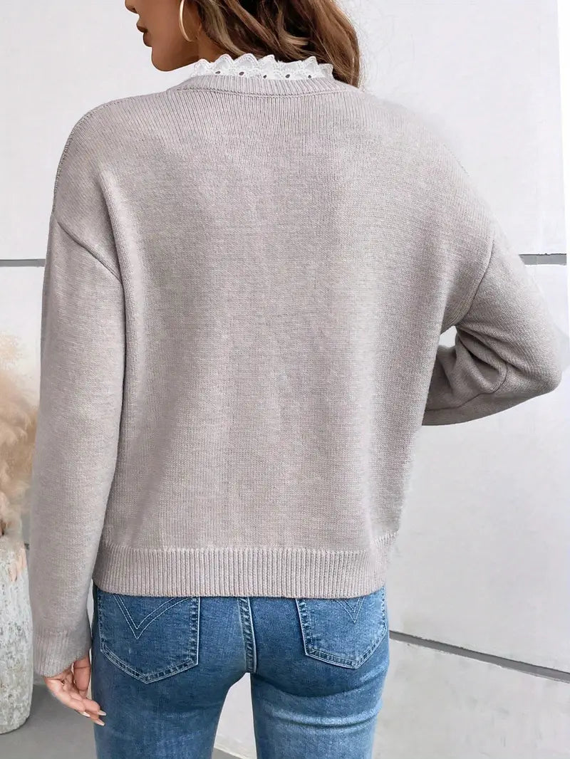 Céline | Chic Knit Sweater with Elegant Lace Collar