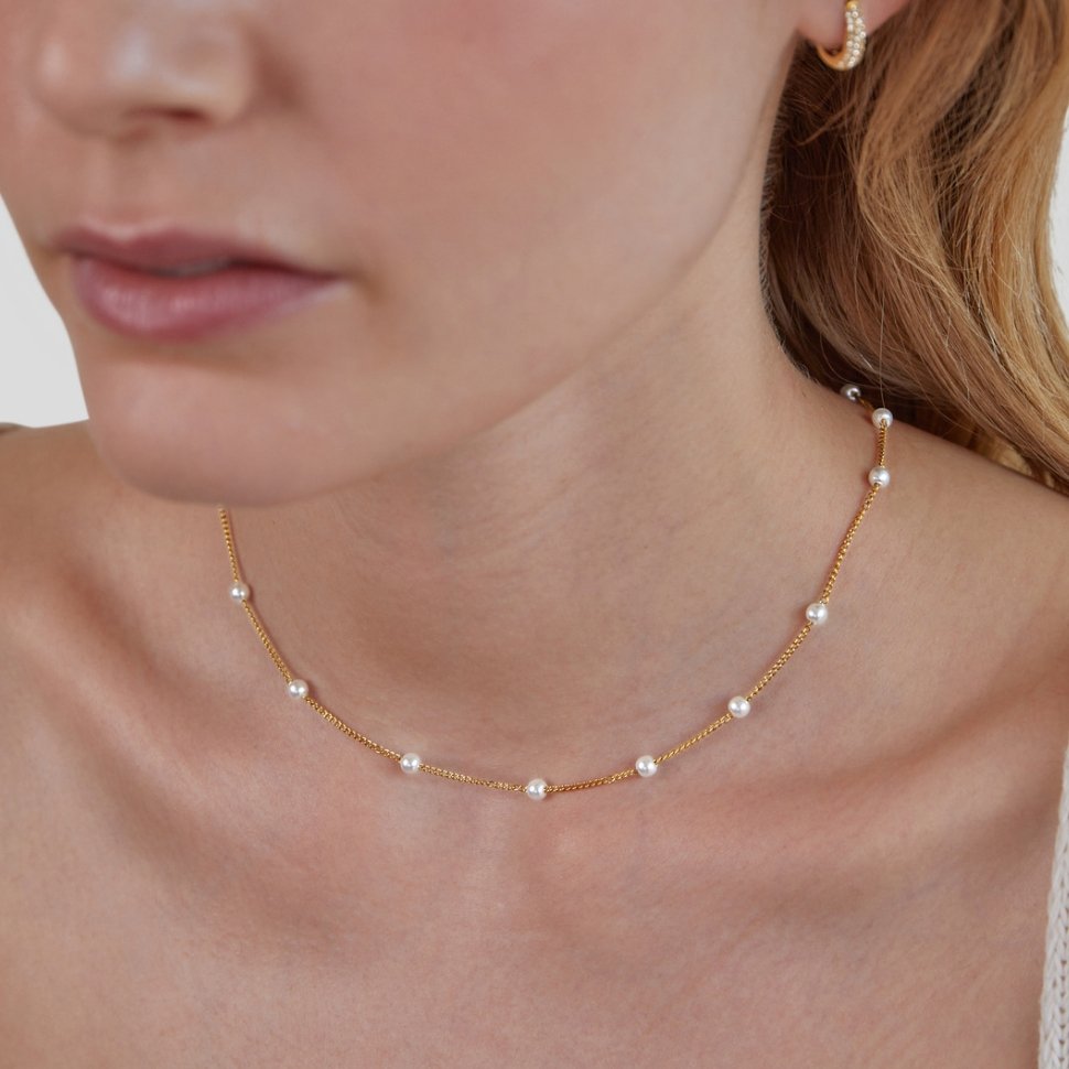 Chain necklace with pearls